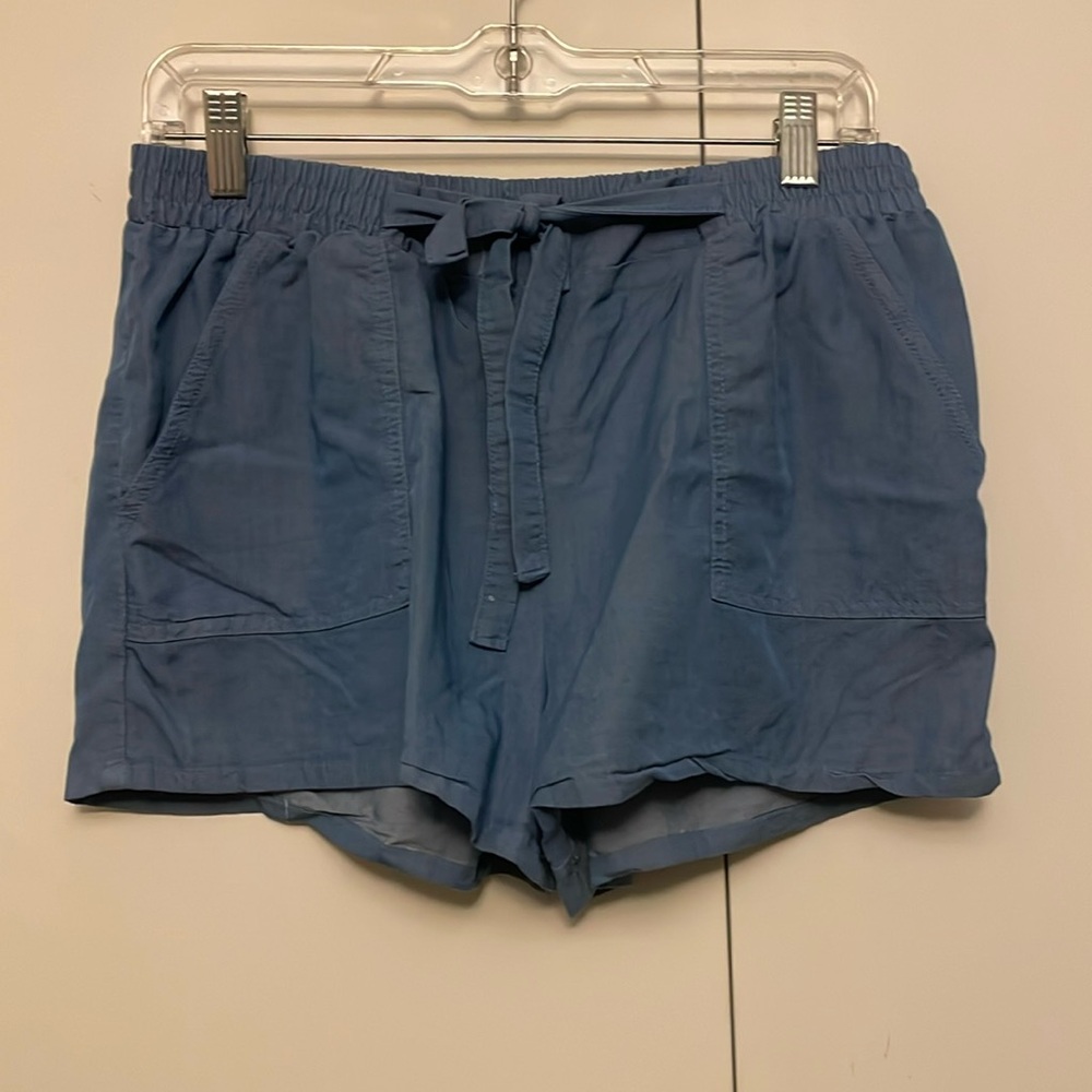 Lightweight shorts